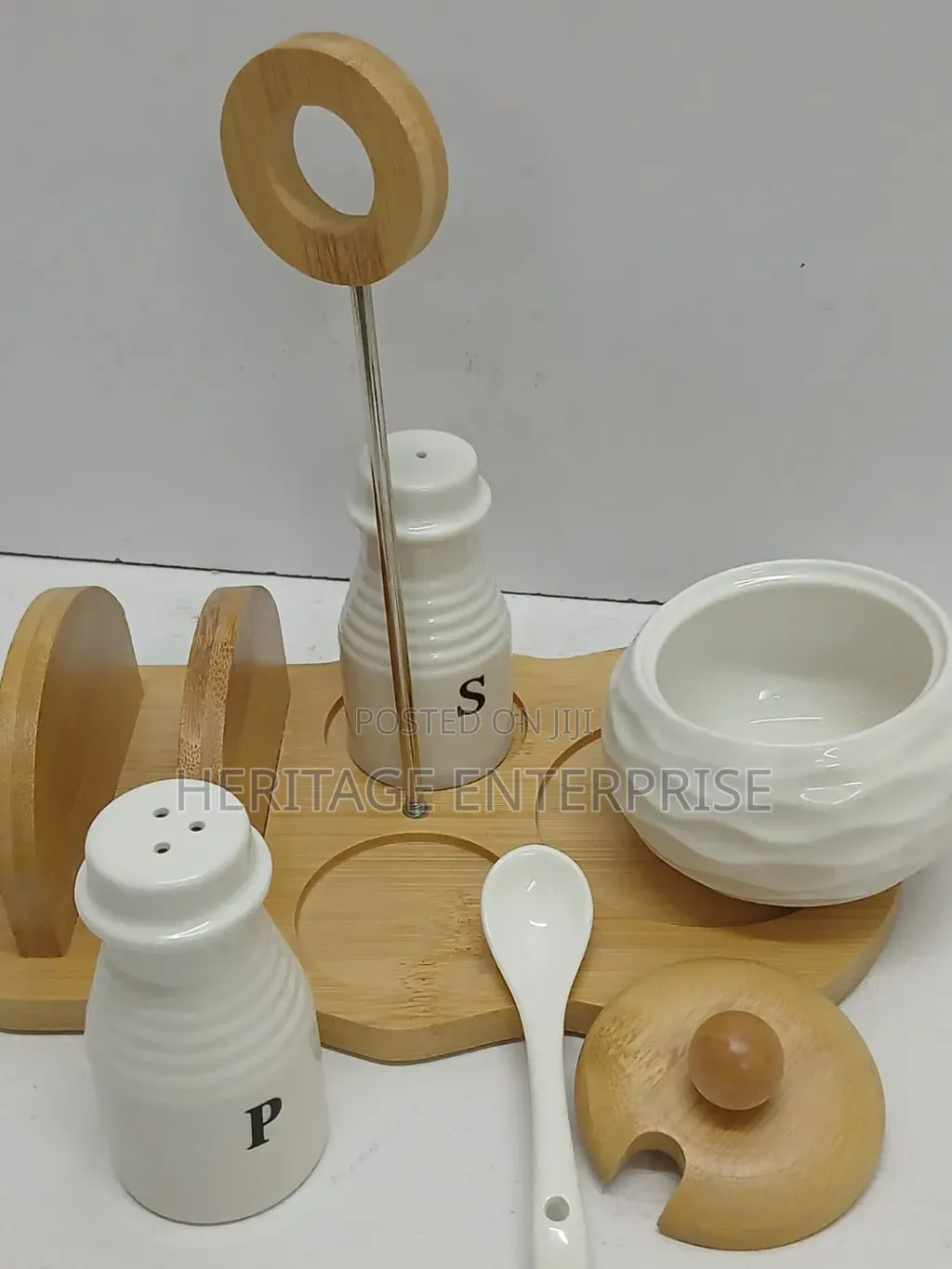 Salt, Pepper,Sugar Dish + Serviette Holder