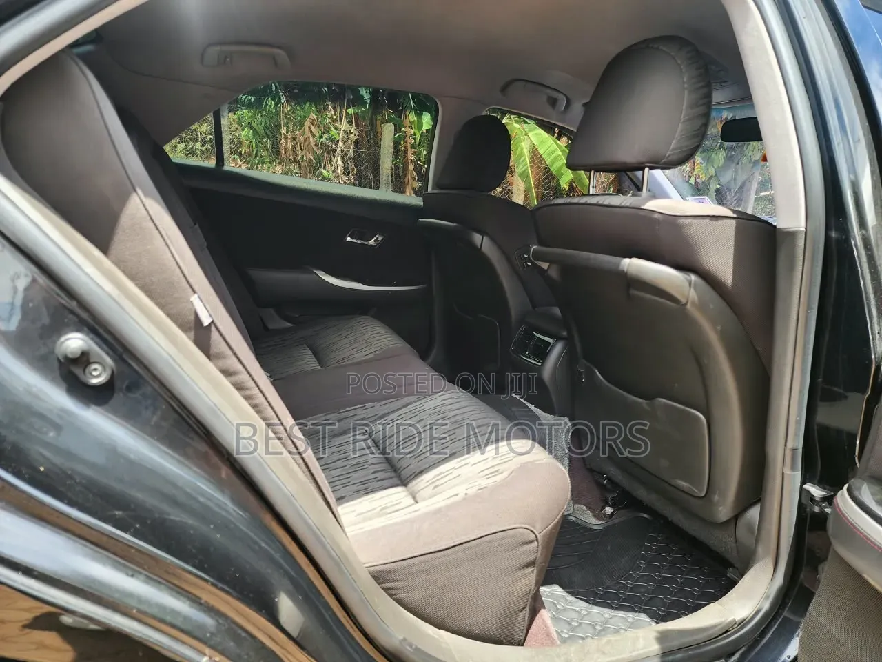 Toyota Crown 2010 Black
