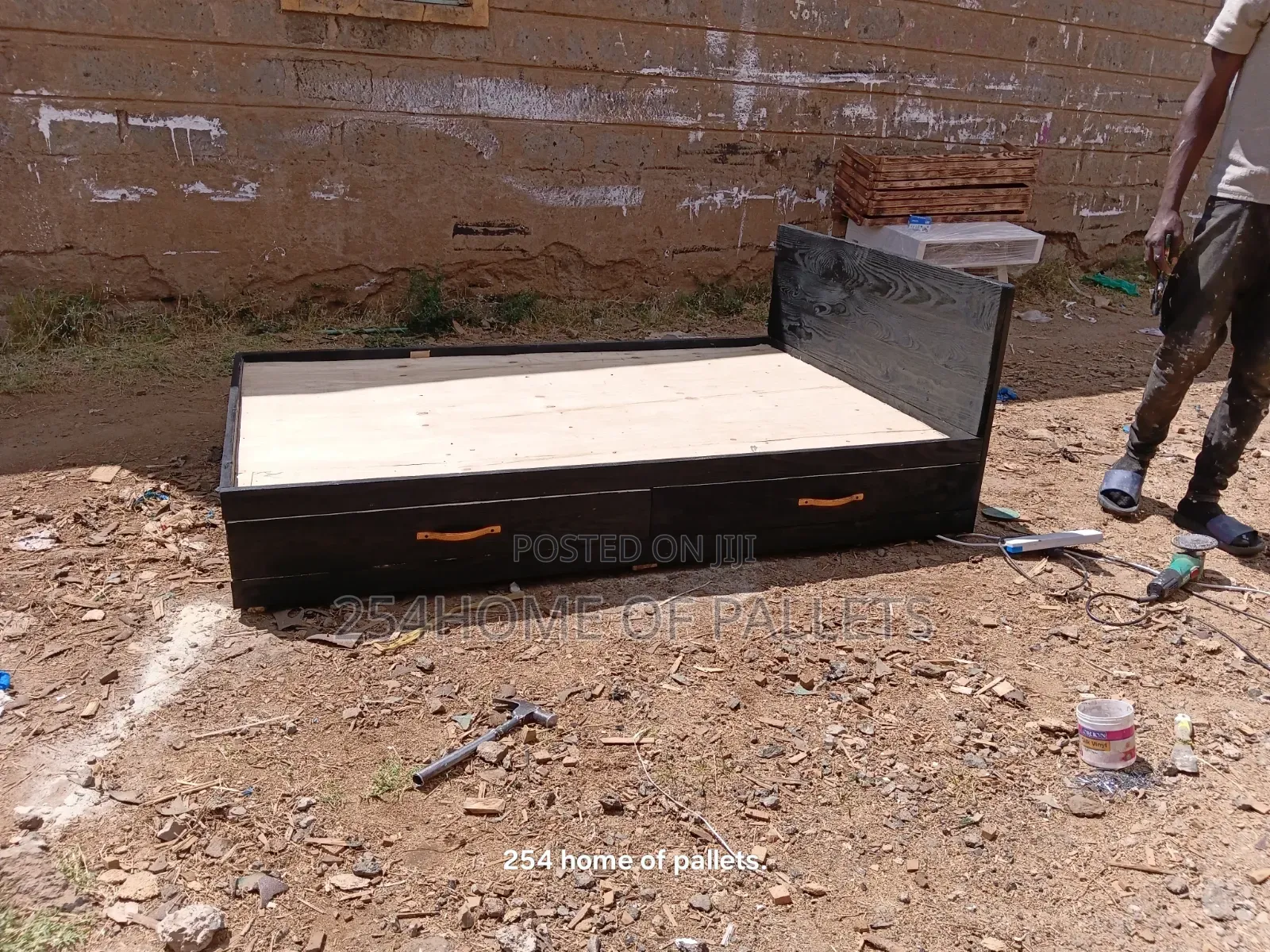 4 by 6 Pallet Bed