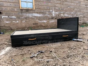 4 by 6 Pallet Bed