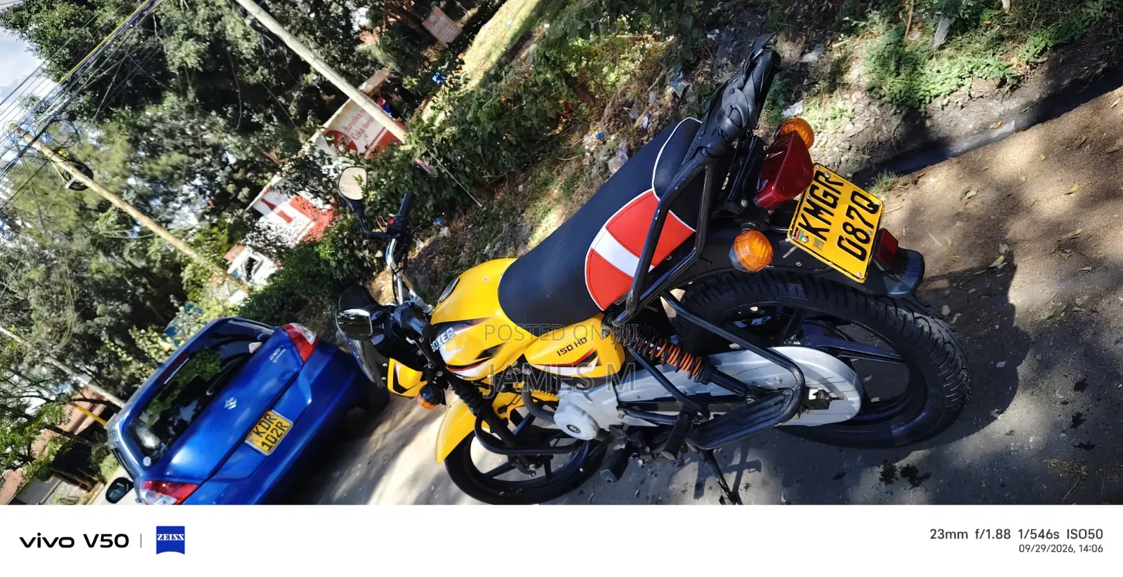 Bajaj Boxer 150 UG 2026 Yellow