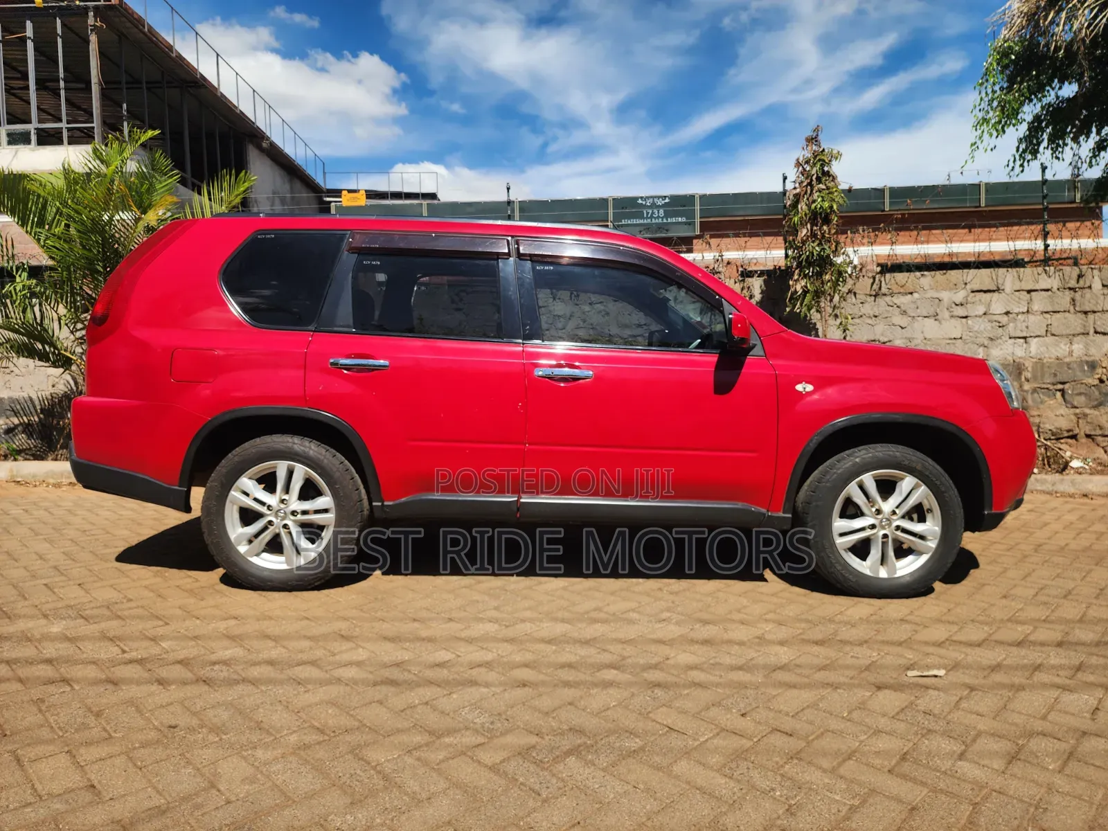 Nissan X-Trail 2012 Red