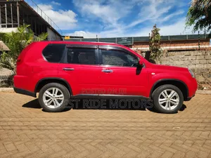 Nissan X-Trail 2012 Red