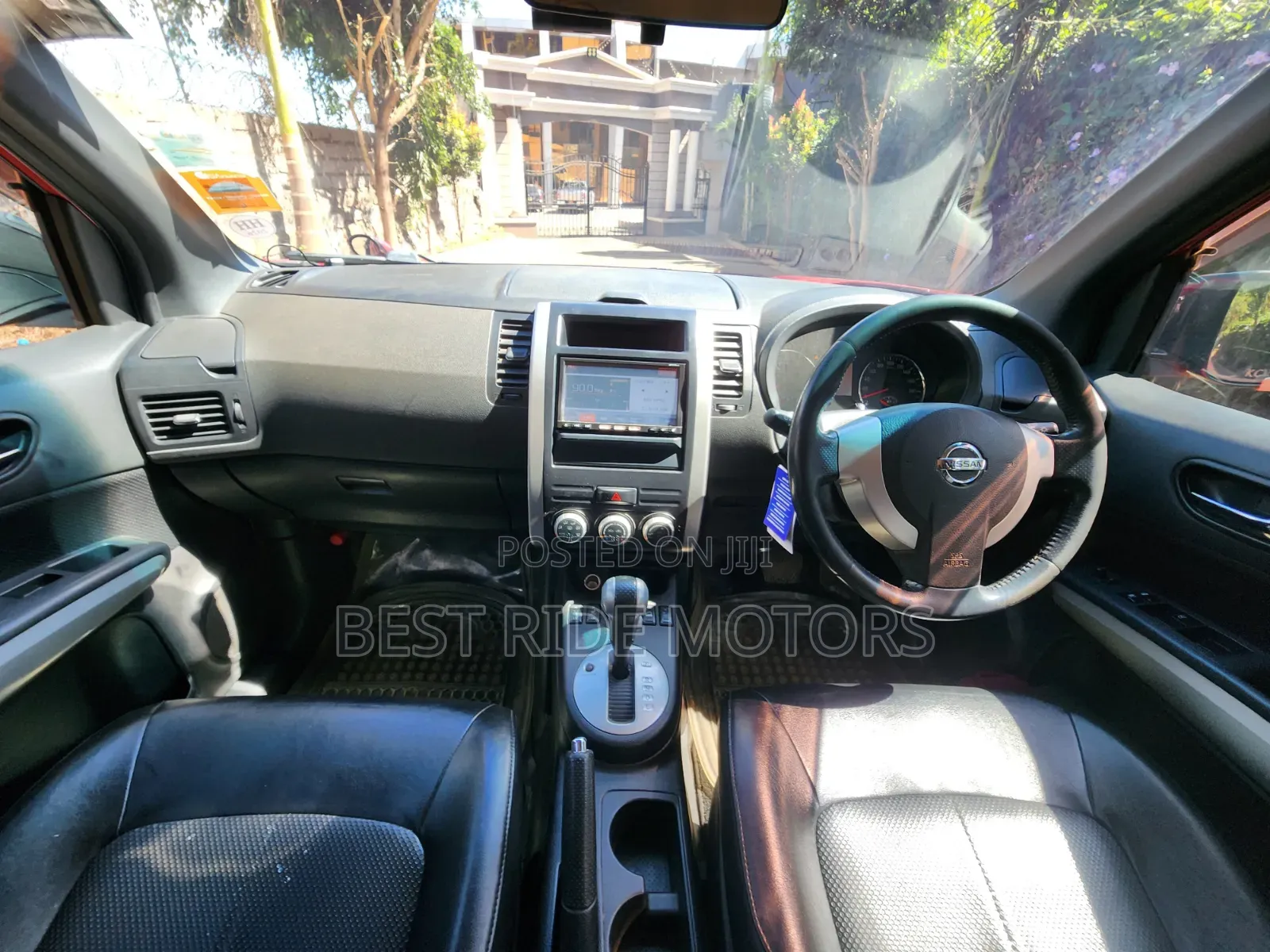 Nissan X-Trail 2012 Red