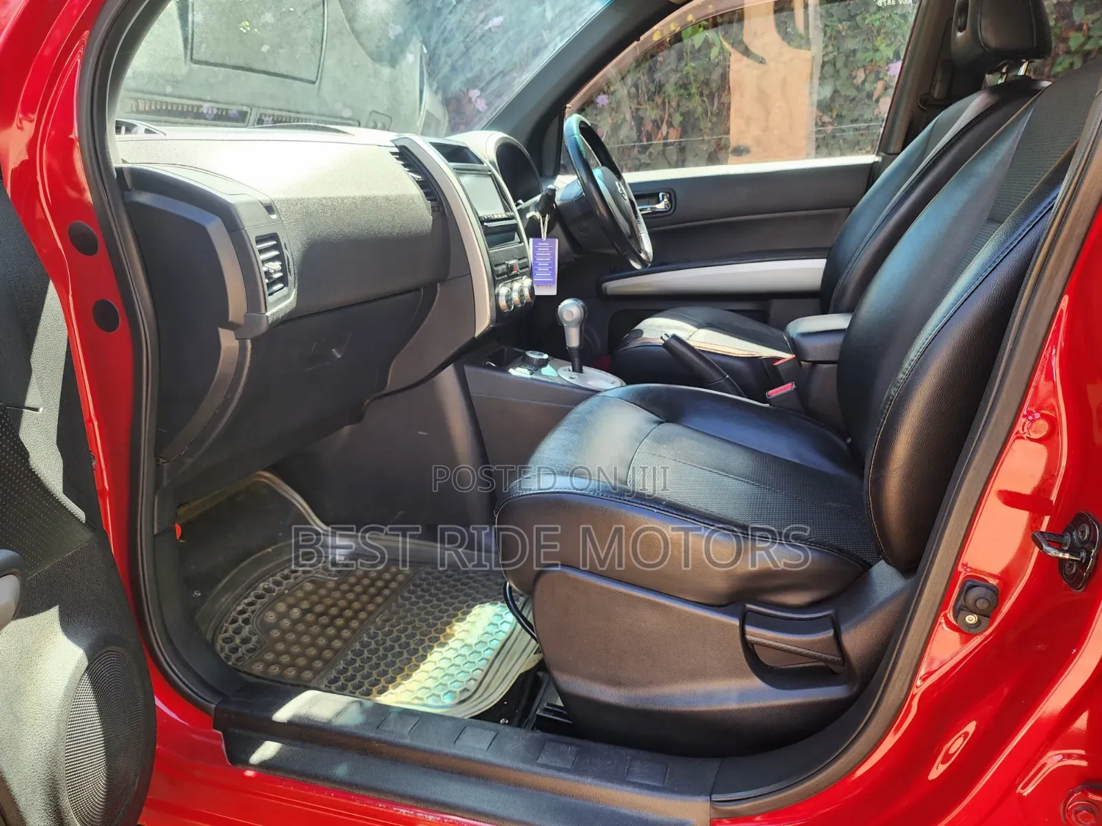 Nissan X-Trail 2012 Red