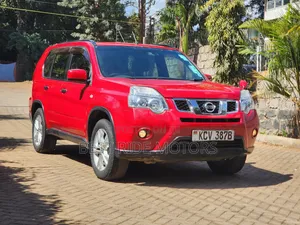 Nissan X-Trail 2012 Red