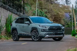 Toyota RAV4 Adventure AWD 2020 Green