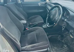 Toyota Axio 2017 Silver