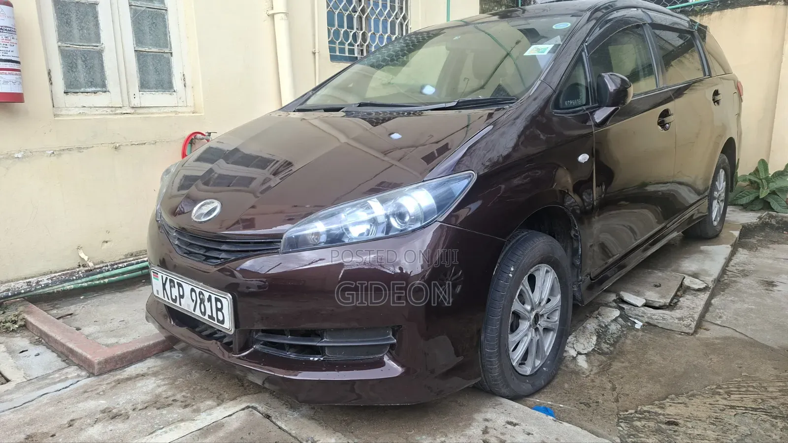 Toyota Wish 2012 Maroon