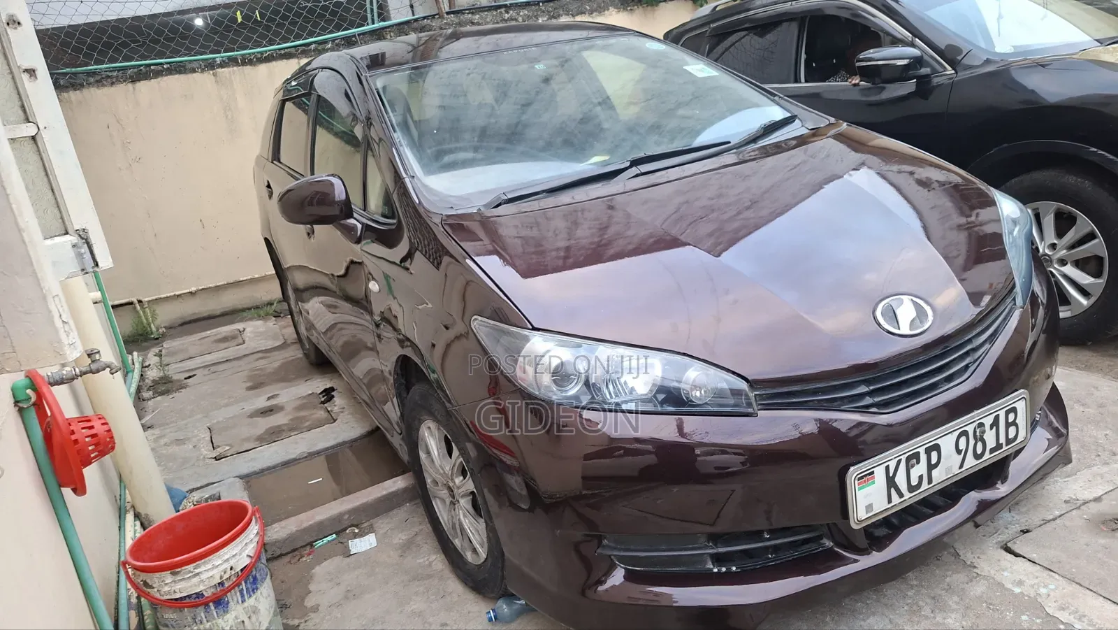 Toyota Wish 2012 Maroon