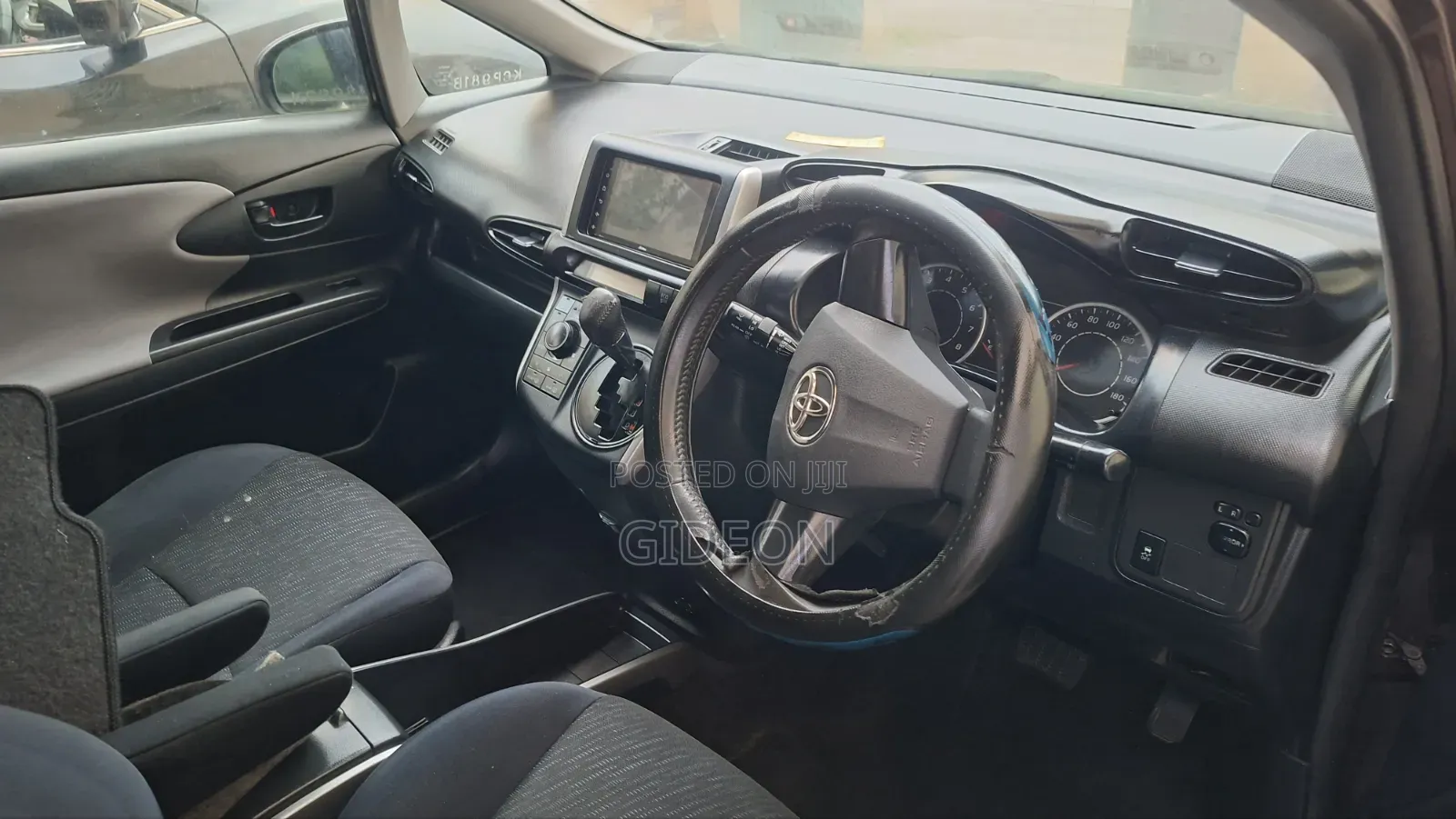 Toyota Wish 2012 Maroon