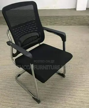 Mesh Cantilever Chair With Ergonomic Backrest