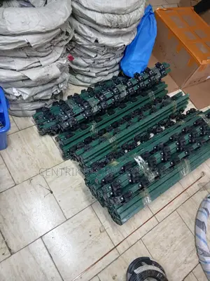 W Post for Electric & Razor Wire Fencing, Fencing Posts, W Insulators