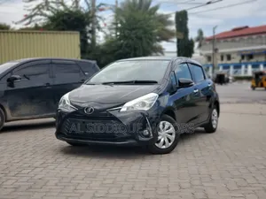 Toyota Vitz 1.0 FWD 5dr 2020 Black