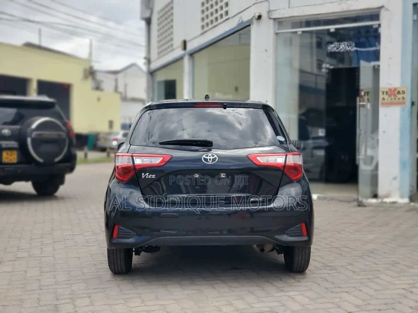 Toyota Vitz 1.0 FWD 5dr 2020 Black
