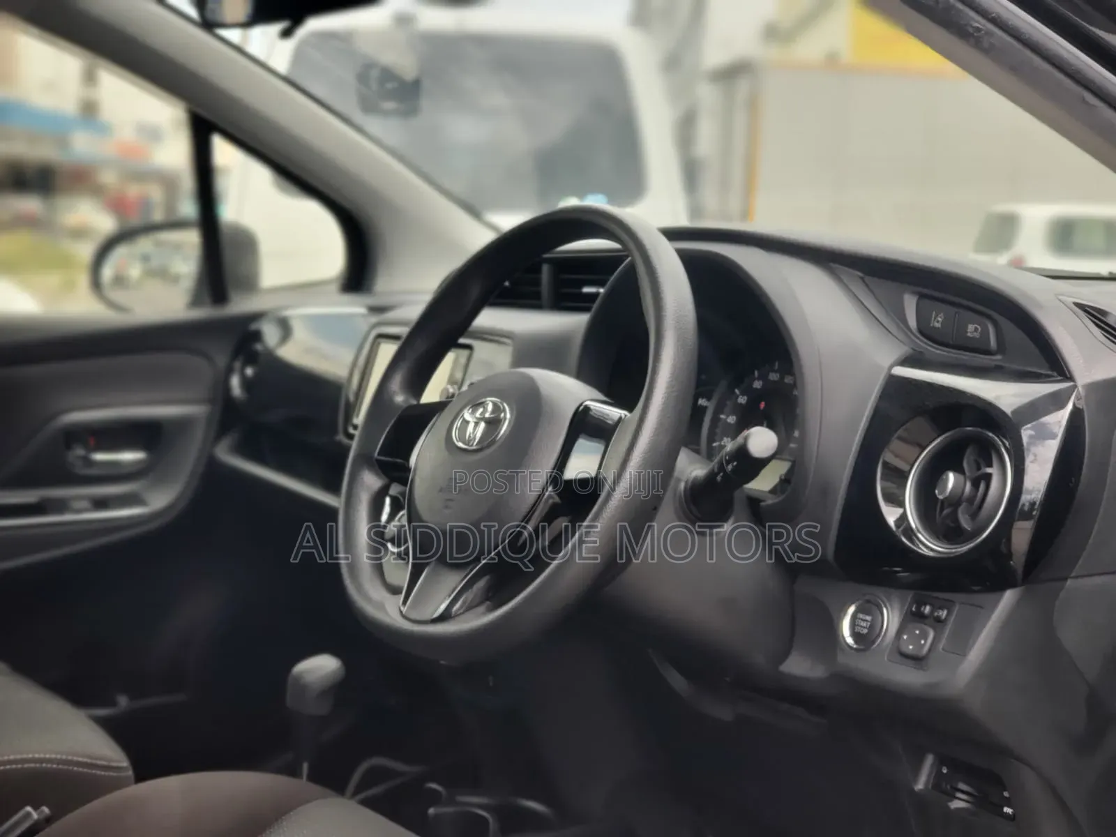 Toyota Vitz 1.0 FWD 5dr 2020 Black