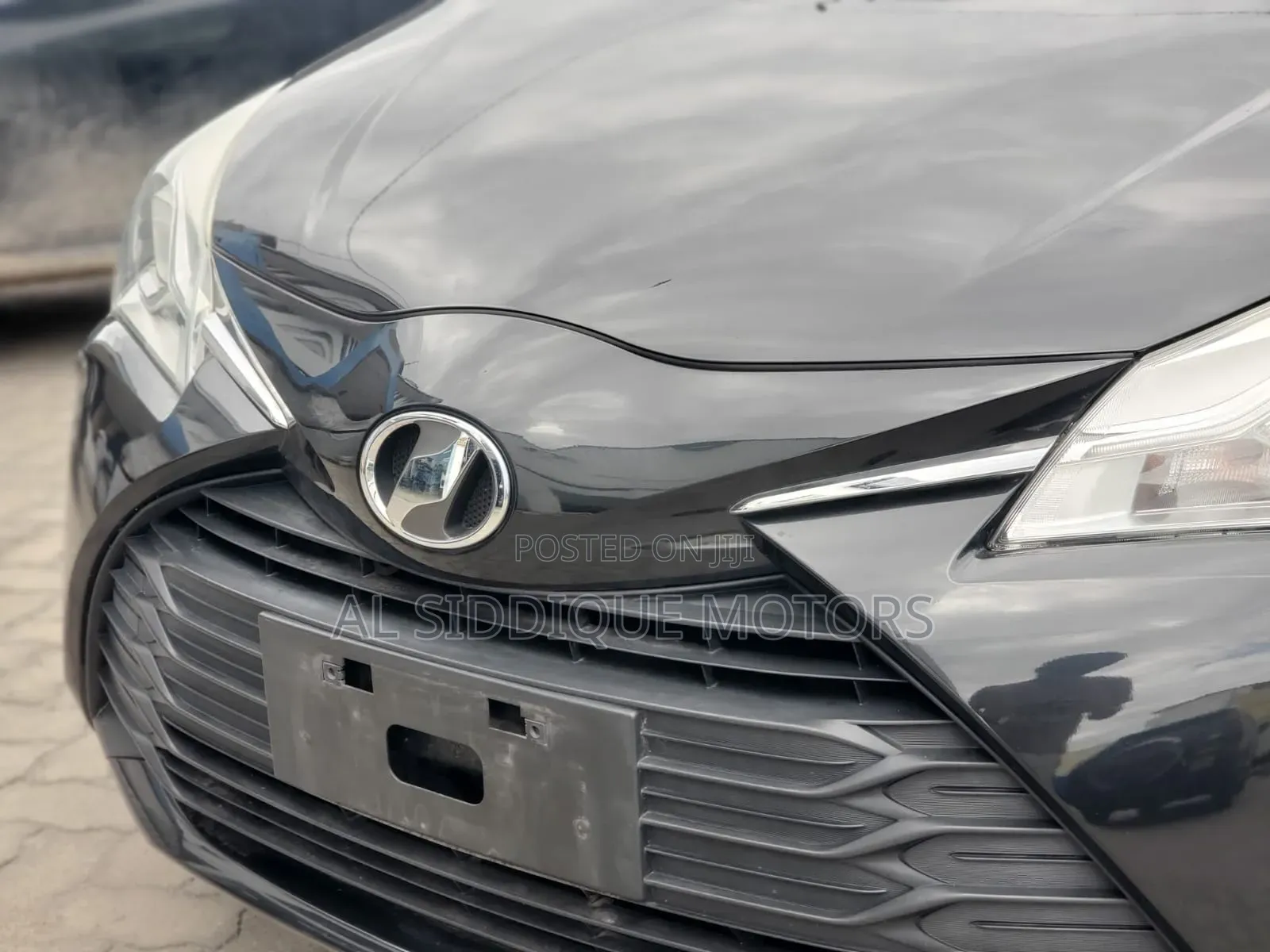 Toyota Vitz 1.0 FWD 5dr 2020 Black