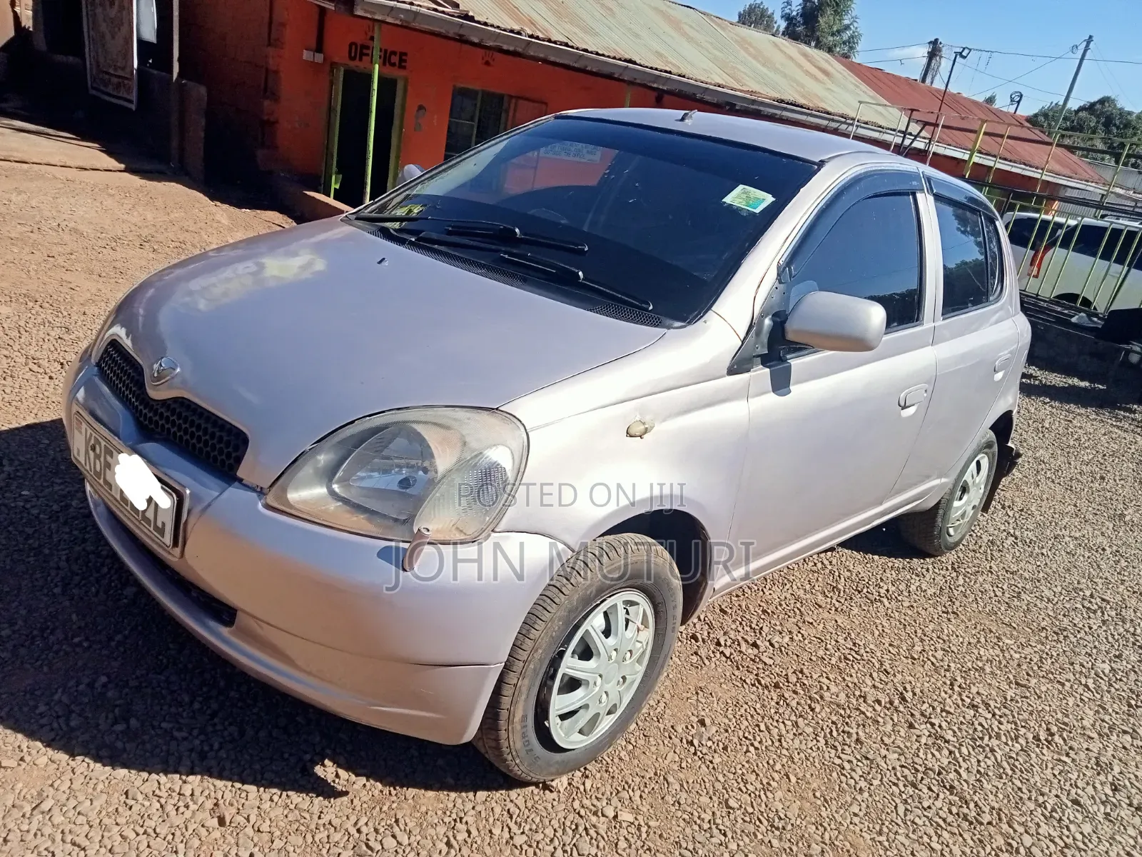 Toyota Vitz 2003 Gold