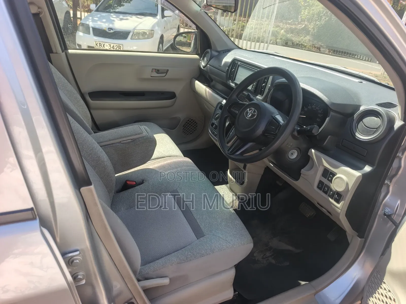 Toyota Passo 2017 Silver