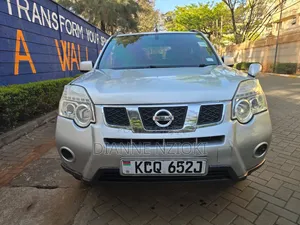 Nissan X-Trail 2010 Silver
