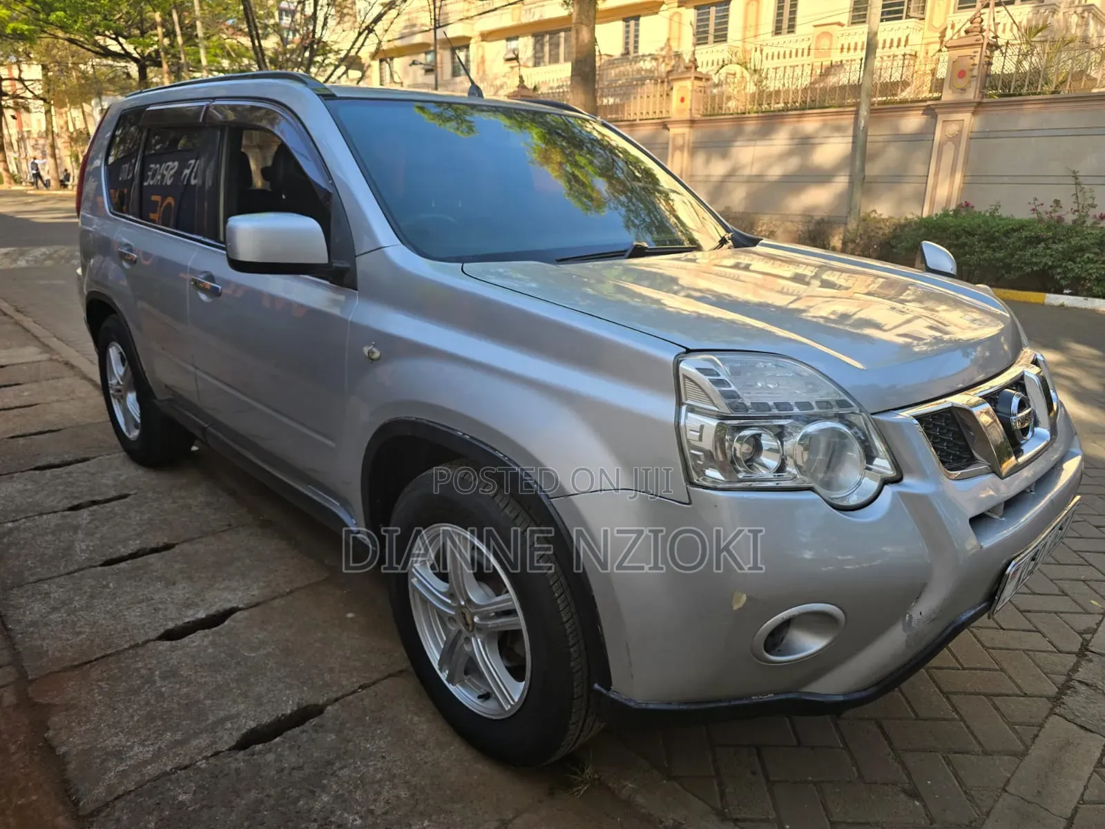Nissan X-Trail 2010 Silver