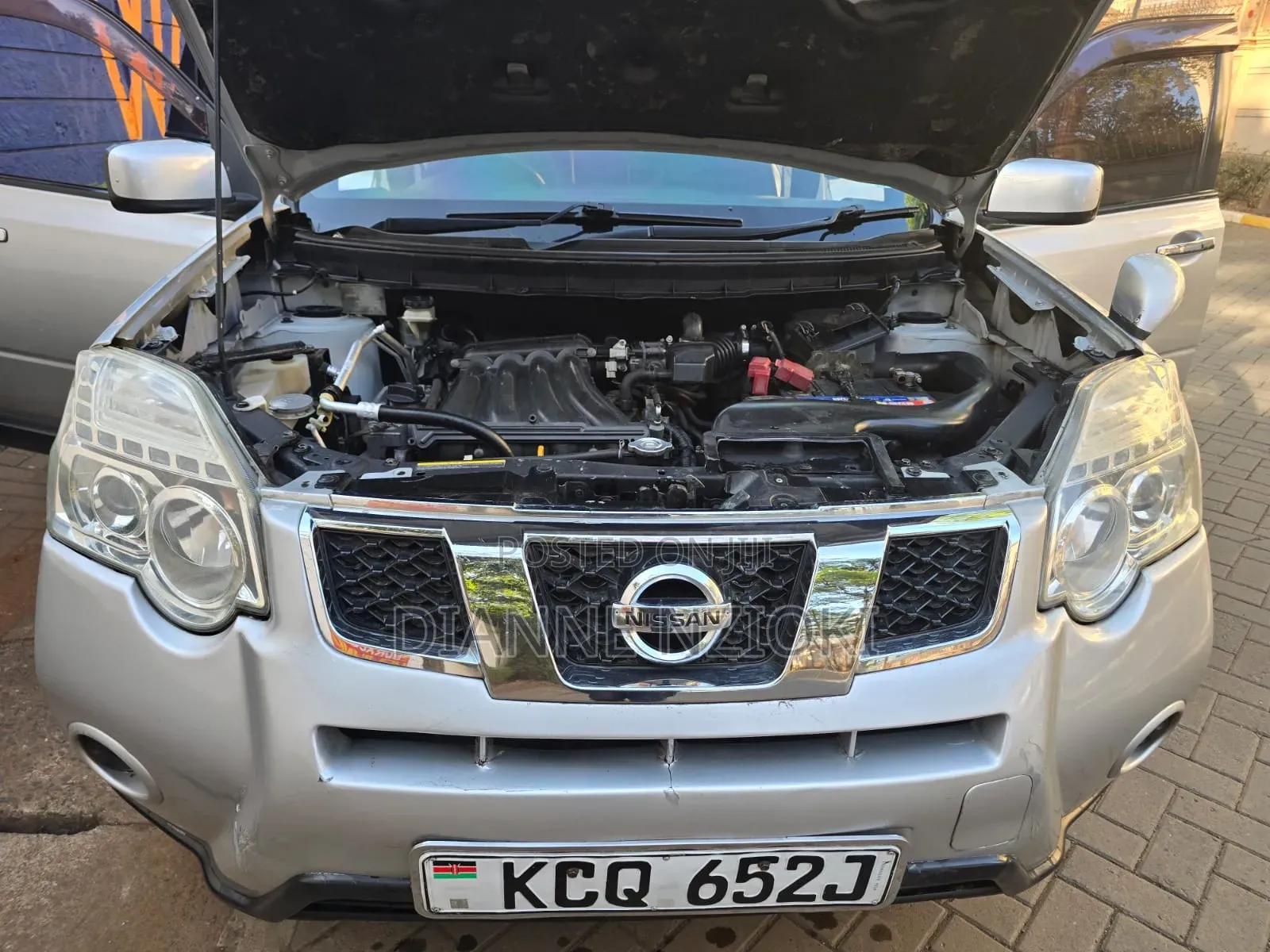 Nissan X-Trail 2010 Silver
