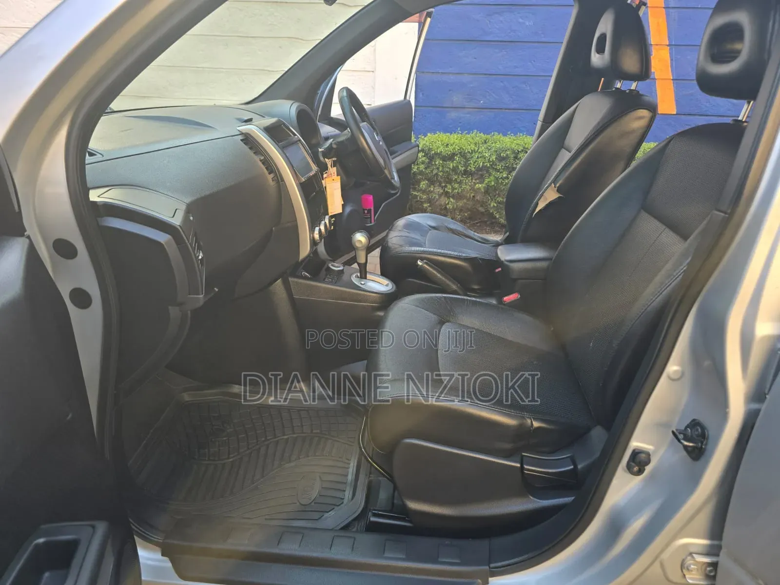 Nissan X-Trail 2010 Silver