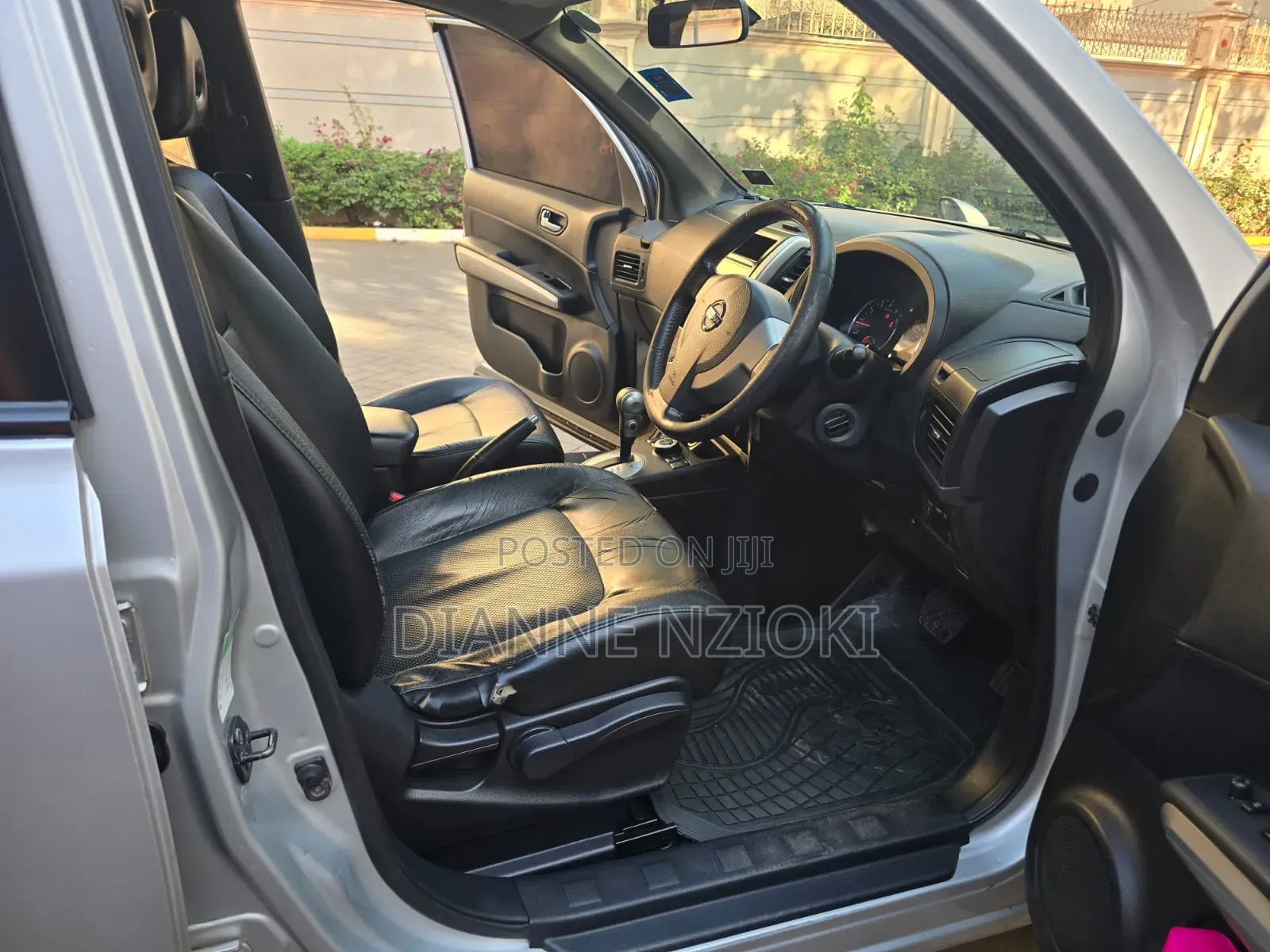 Nissan X-Trail 2010 Silver