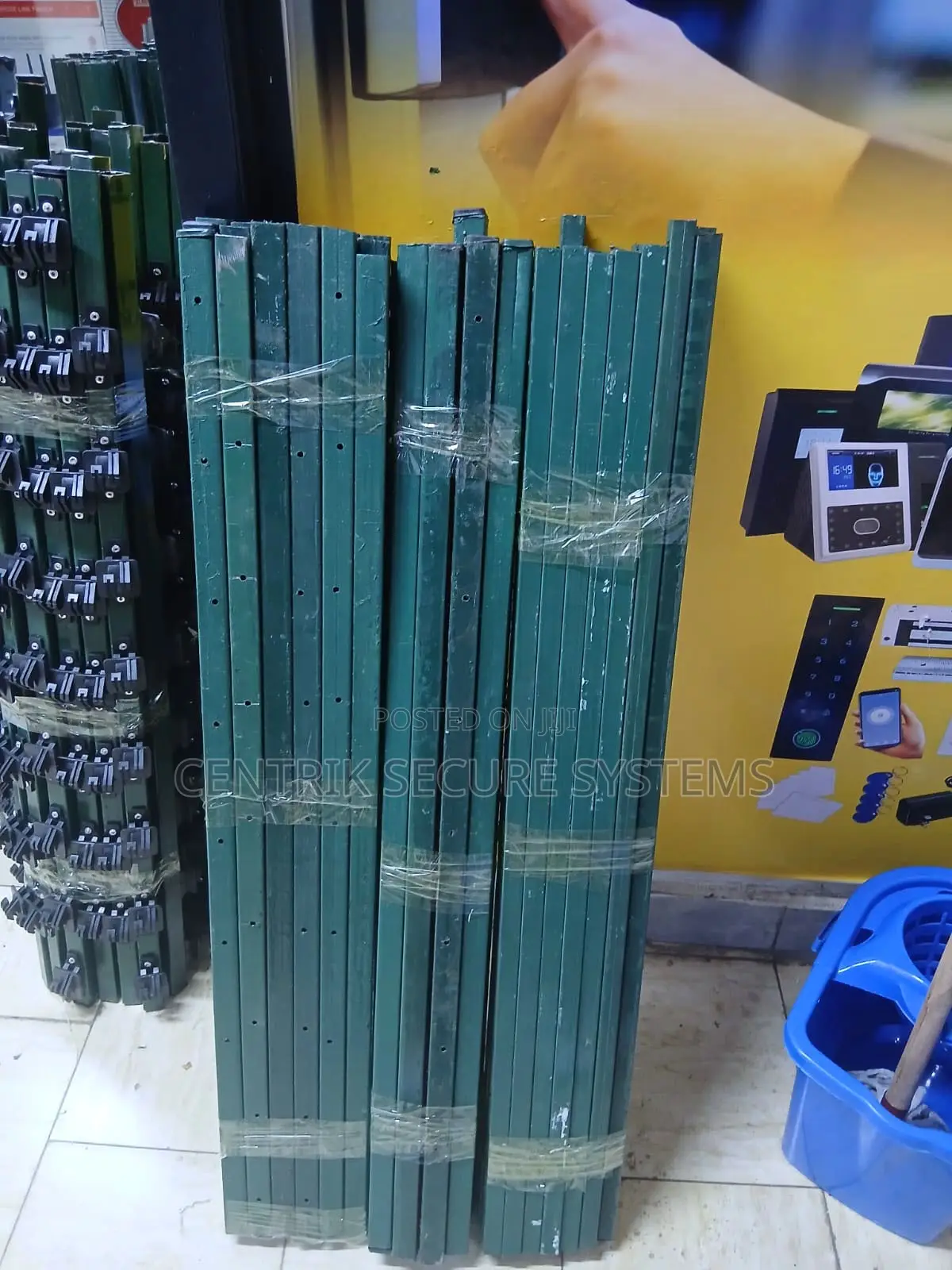Corner Post for Electric and Razor Wire Fencing, Strainer Posts
