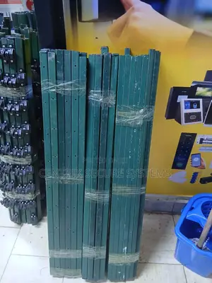 Corner Post for Electric and Razor Wire Fencing, Strainer Posts