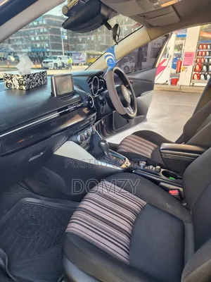 Mazda Demio 2016 Silver