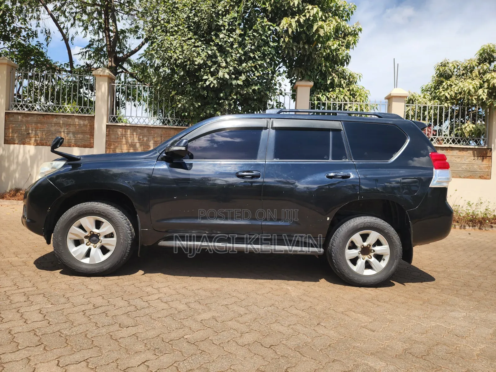 Toyota Land Cruiser Prado 2.7 i 2011