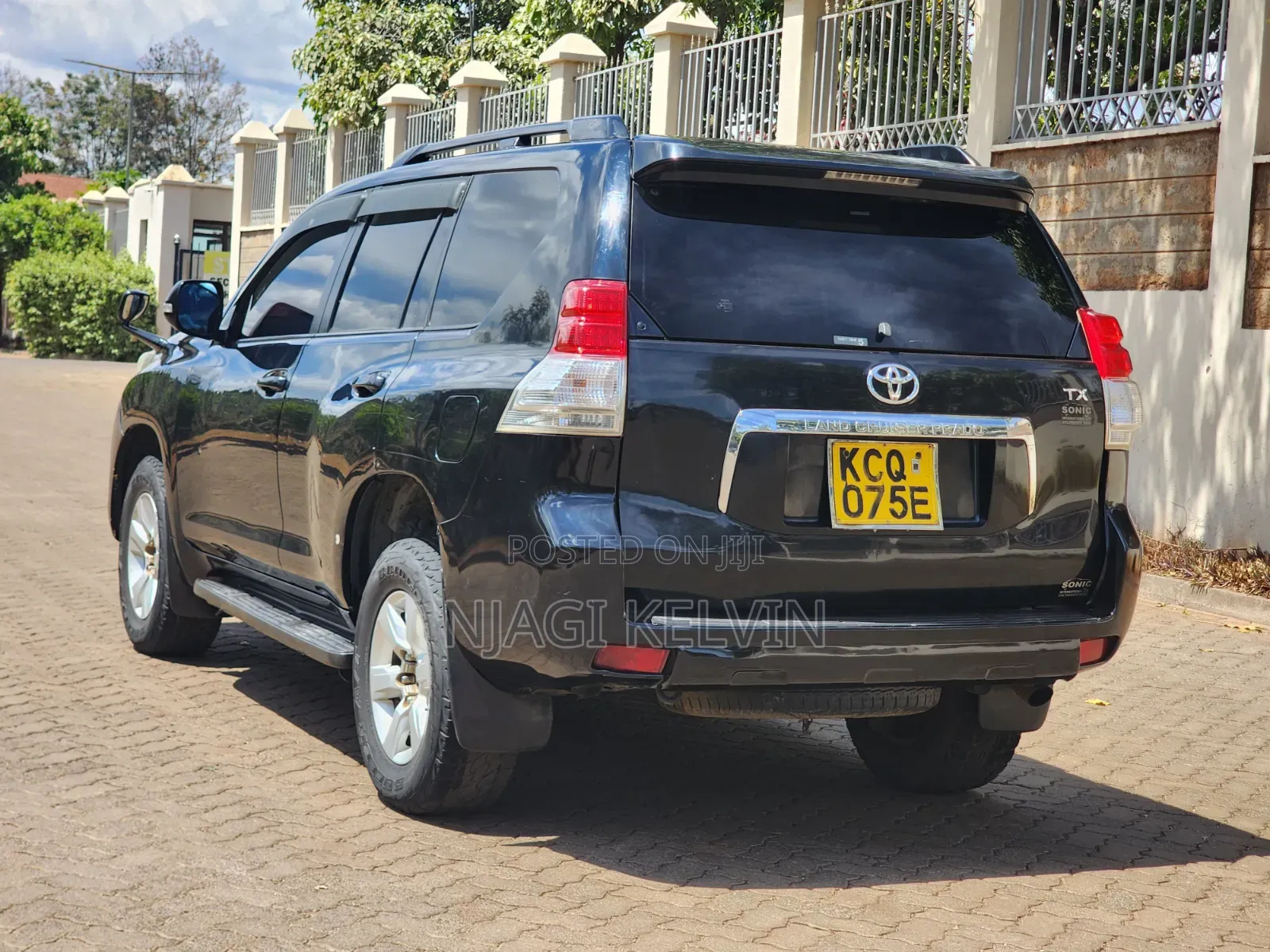 Toyota Land Cruiser Prado 2.7 i 2011