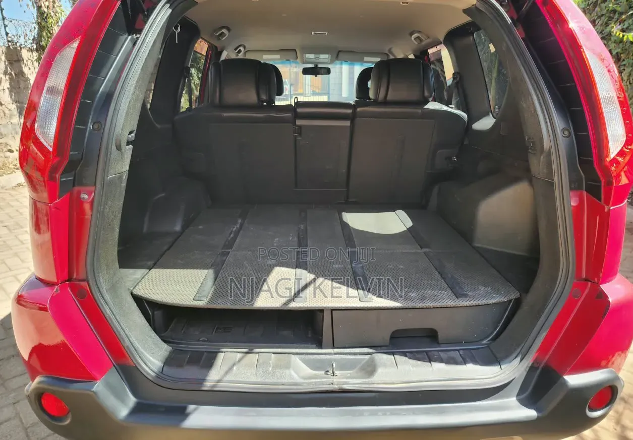 Nissan X-Trail 2012 Red