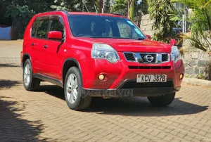 Nissan X-Trail 2012 Red