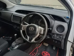 Toyota Vitz 2015 White