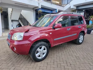 Nissan X-Trail 2.0 Comfort 2004 Red