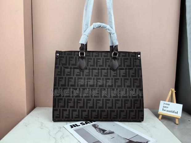 Ladies Quality Handbag - thumbnail 2