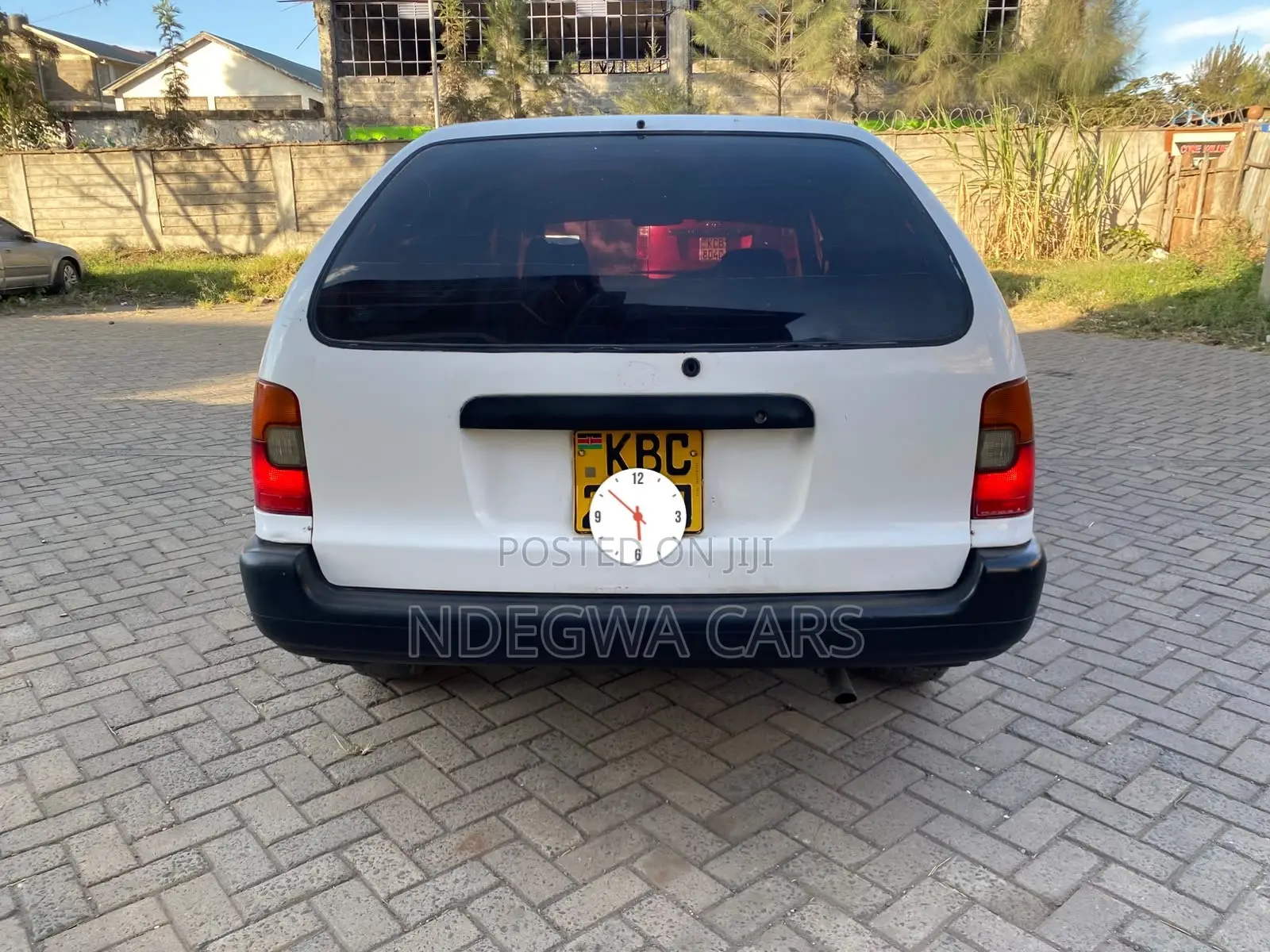Toyota Corolla 2000 White