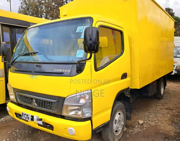 Mitsubishi Canter Fe 84 - thumbnail 2