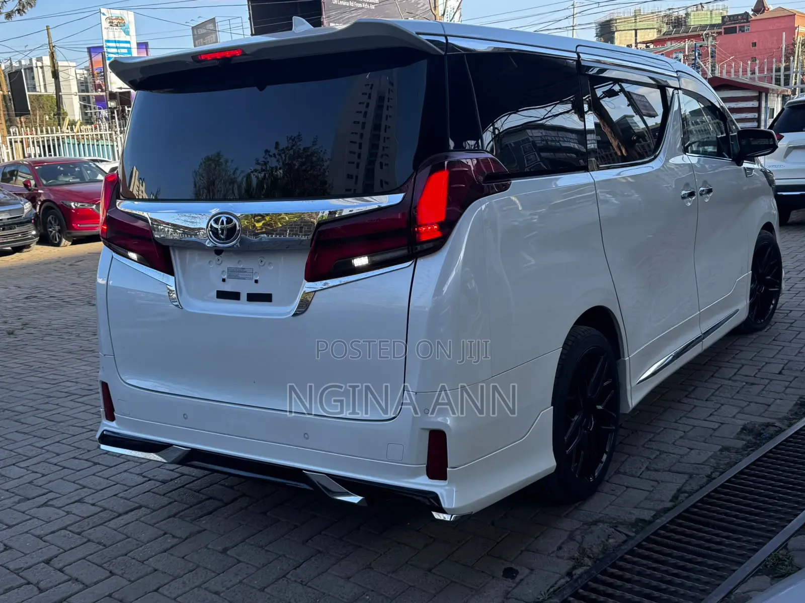 Toyota Alphard 2019 White