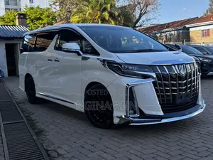 Toyota Alphard 2019 White