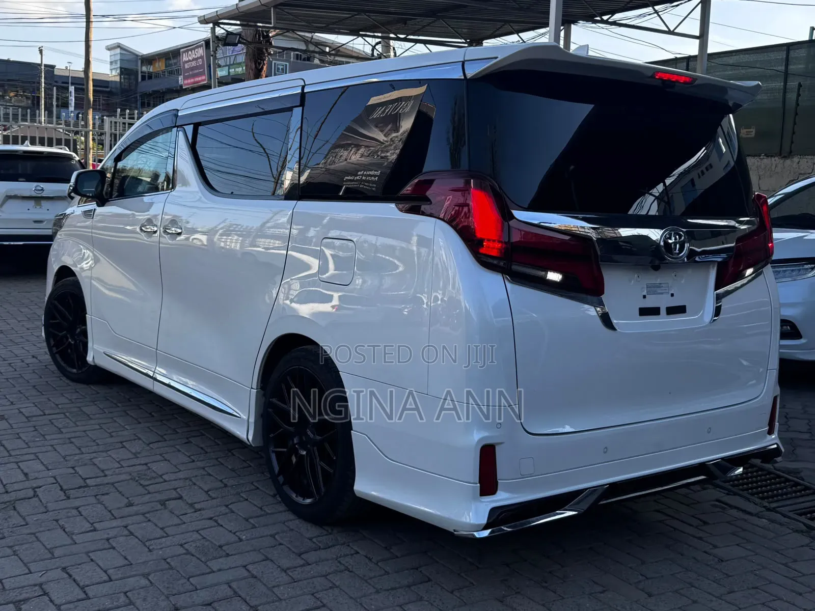 Toyota Alphard 2019 White