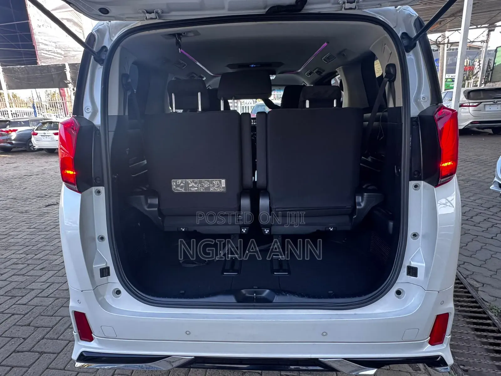 Toyota Alphard 2019 White