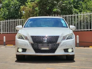 Toyota Crown 2015 Pearl