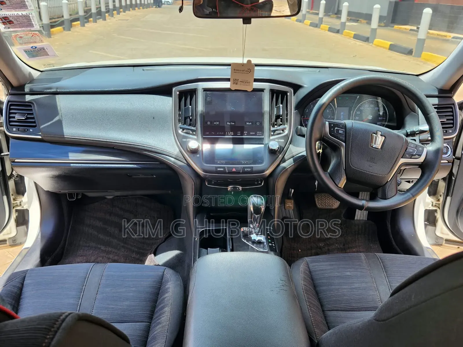 Toyota Crown 2015 Pearl