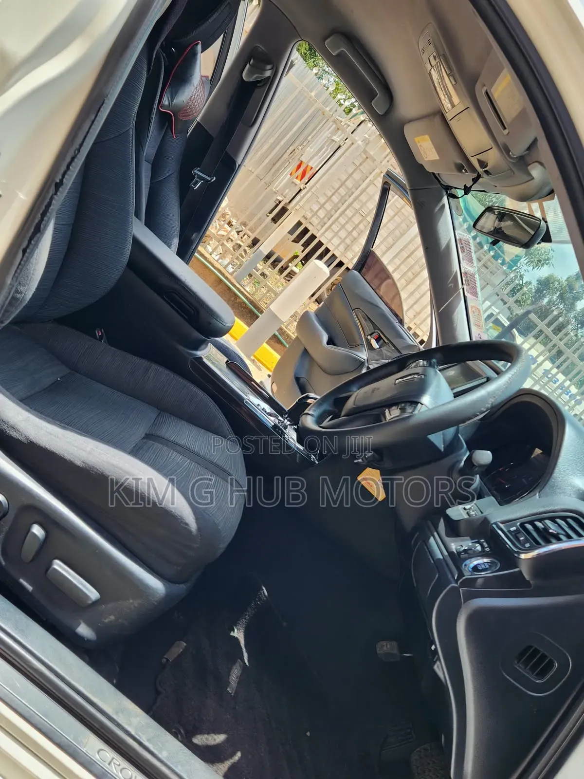 Toyota Crown 2015 Pearl