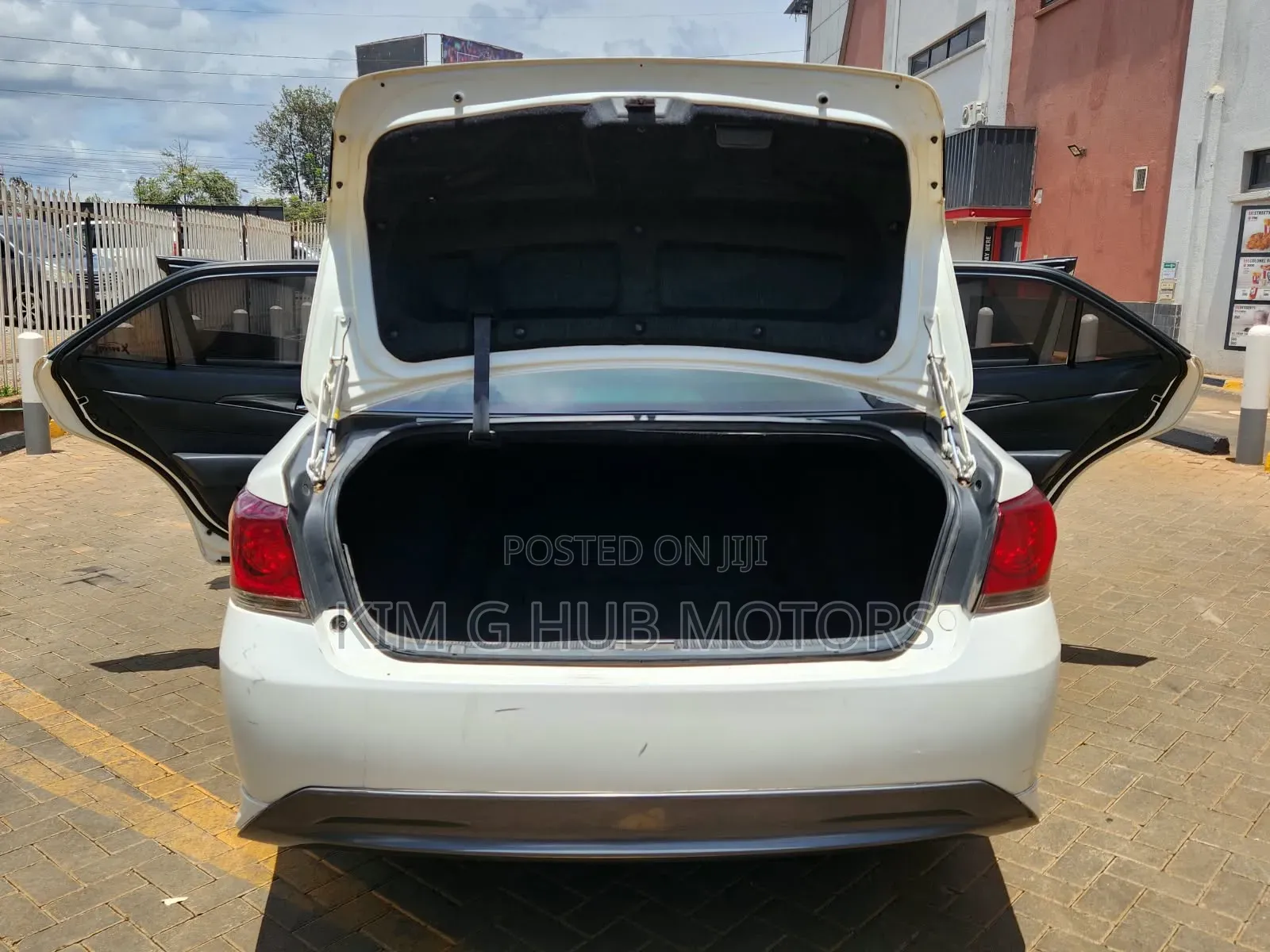 Toyota Crown 2015 Pearl