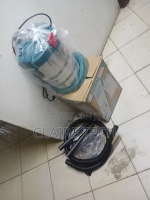 Total 800W 12L Heavy-Duty Vacuum Cleaner