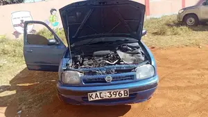 Nissan March 1998 Blue